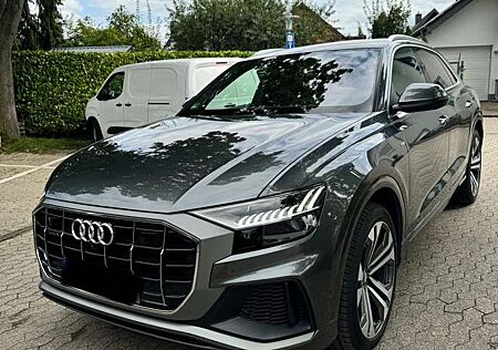 Audi Q8 50 TDI quattro tiptronic