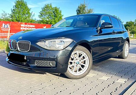 BMW 118d 118 sDrive Aut./ Navi/ SHZ/ PDC/ Bluetooth TOP!