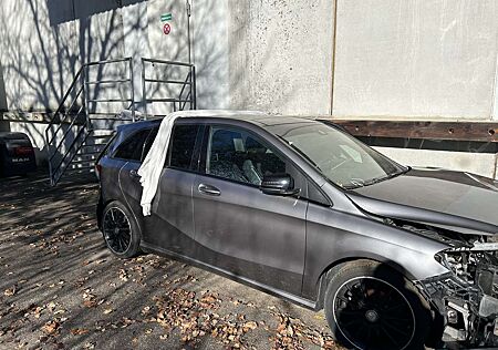 Mercedes-Benz B 220 4Matic 7G-DCT Urban