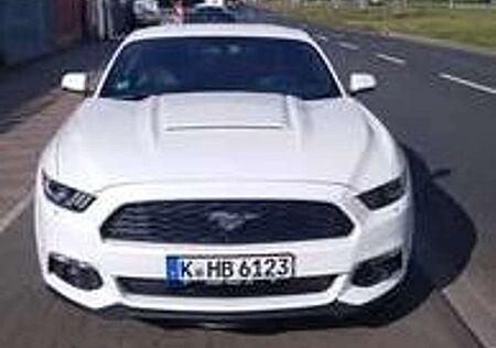 Ford Mustang 2.3 Eco Boost Aut.