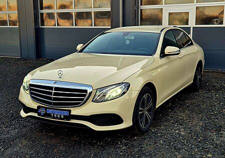 Mercedes-Benz E 220 d, Widescreen, Navi, PDC, Kamera, Vollleder