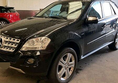 Mercedes-Benz ML 300 CDI BlueEfficiency,Kamera,2-Hand,Scheckhe