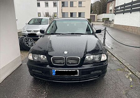 BMW 320i 320 mit Austauschmotor 130tkm