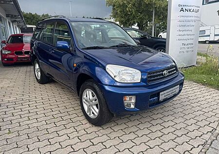 Toyota RAV 4 4x2 blue- 1.Hand- TÜV neu - Klima - AHK- 8 fach