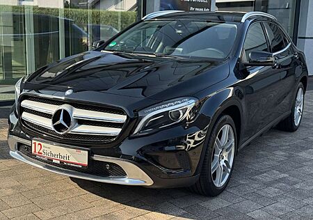 Mercedes-Benz GLA 200 Urban*Bi-Xenon*Navi*Garantie*SHZ*PDC