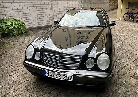 Mercedes-Benz E 280 Elegance