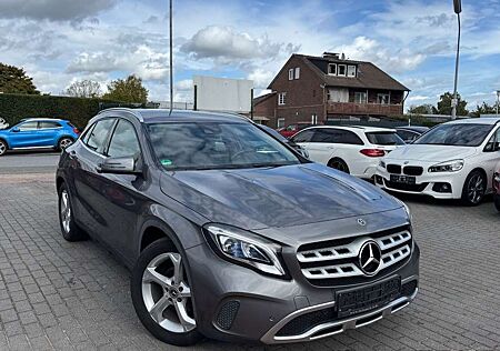 Mercedes-Benz GLA 220 CDI 4 Matic | LED | 81.550KM | AHK