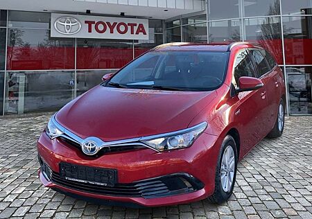 Toyota Auris 1.8 Touring Sports Cool sparsamer Kombi