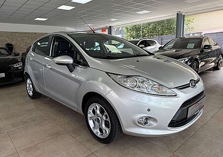 Ford Fiesta 1.4 Automatik Titanium Kamera Sitzheizung