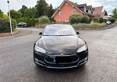 Tesla Model 3 Model S 85