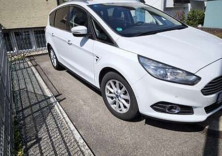 Ford S-Max 1.5 Eco Boost Start-Stopp Titanium