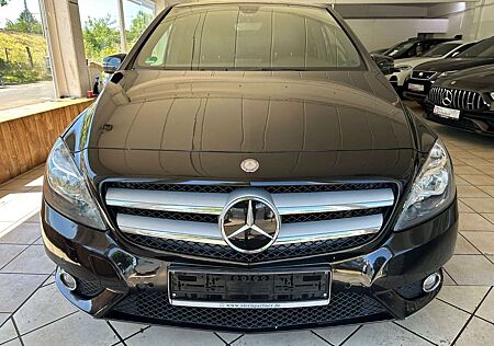 Mercedes-Benz B 180 (BLUEEFFICIENCY) 7G-DCT