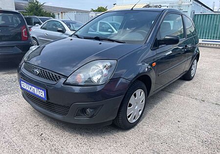 Ford Fiesta Ambiente KLIMA KÜHLT SEHR GUT !!!