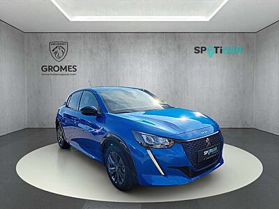 Peugeot 208 e- Allure Pack 136 Navi Digitales Cockpit LED Appl