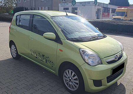 Daihatsu Cuore Top 1,0 Alu 5-türig Tüv 07/2026