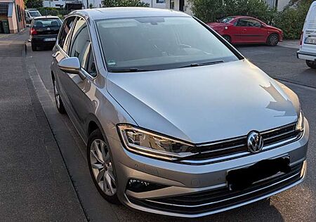 VW Golf Sportsvan Volkswagen Highline Panoramadach AHK schwenk. LED Scheinw.