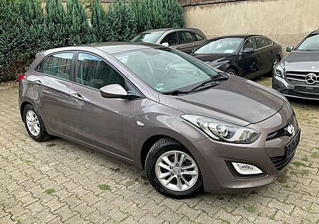 Hyundai i30 1,6, DOHC, 16V, Alu, Scheckheft,1 ta Hand