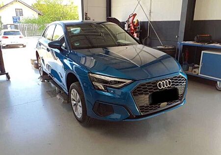 Audi A3 TFSI e 40 e 150(204) kW(PS) S troni
