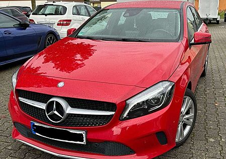 Mercedes-Benz A 180 BlueEfficiency (176.042)