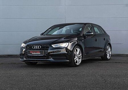 Audi A3 Sportback S line Sportpaket *Navi *Xenon
