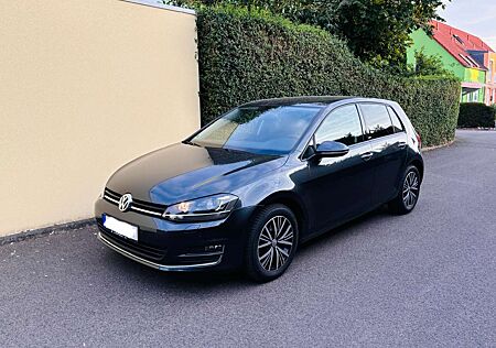 VW Golf Volkswagen +1.4+TSI+BlueMotion+Technology+Allstar