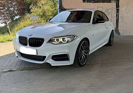 BMW 235 M235i xDrive Coupe Sport-Aut.