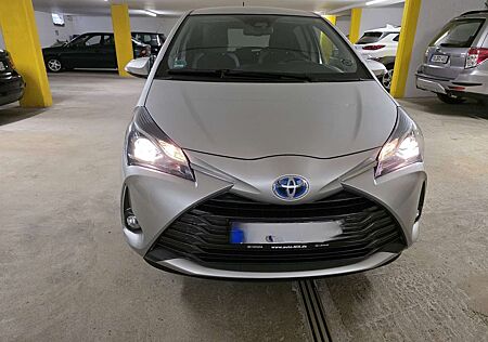 Toyota Yaris Hybrid Y20 Team D