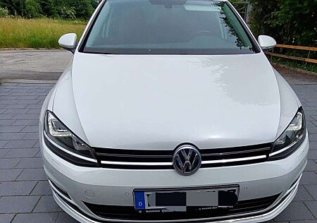 VW Golf Volkswagen 1.4 TSI ACT BlueMotion Technology Highline