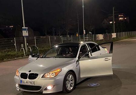 BMW 525 E60 Benziner 6 Zylinder Scheckheftgeflegt