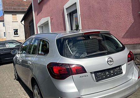 Opel Astra 1.4 Turbo Sports Tourer Automatik Innovation