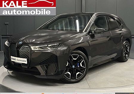 BMW iX M60 *22Zoll*SkyLounge*SoftClose*AHK*LASER*B&W*360*