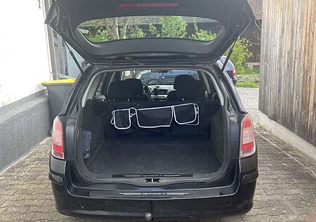 Opel Astra 1.4 Easytronic Innovation 110 Jahre