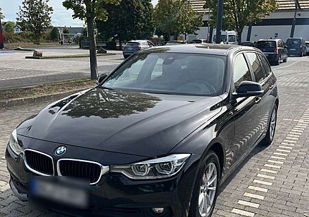 BMW 320d 320 3er Touring Diesel Touring xDrive Advantage