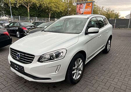 Volvo XC 60 XC60 XC60 Summum 2WD/Leder/Panorama