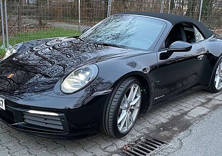 Porsche 992 Carrera Cabriolet