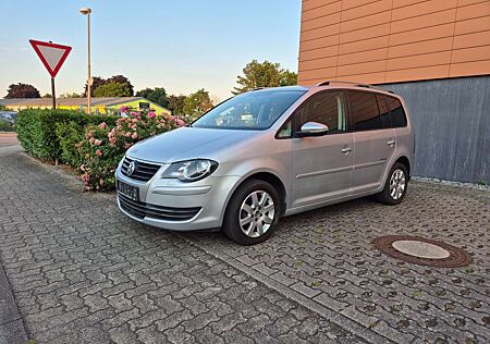 VW Touran Volkswagen Freestyle 1,9 Ltr 2.Hand-Klima-Navi-7Sitze