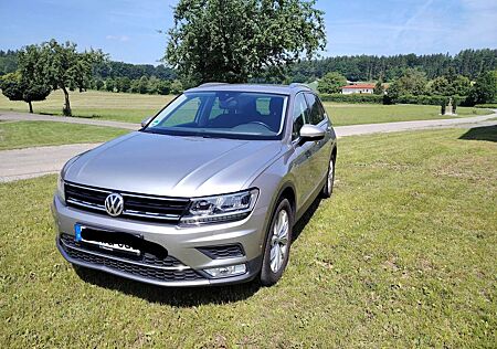 VW Tiguan Volkswagen Highline BMT/Start-Stopp 4Motion