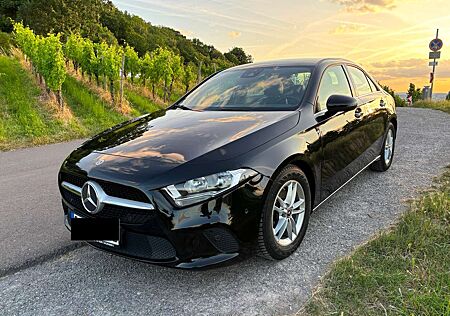 Mercedes-Benz A 180 d 7G-DCT