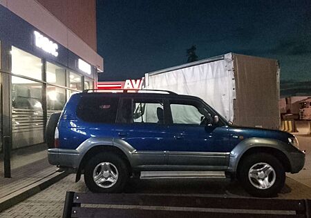 Toyota Land Cruiser D-4D KJ90 Special