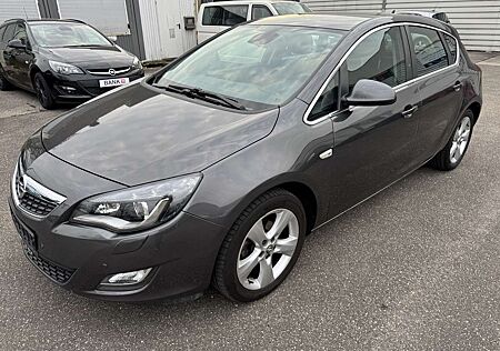 Opel Astra Sport ,Automatik, Fahrradträger ,TÜV Neue