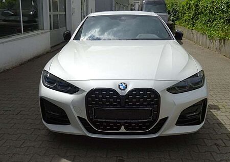 BMW 430 Baureihe 4 Coupe i xDrive M Sport!
