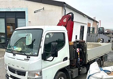 Mitsubishi Canter FUSO mit Ferrari Kranaufbau