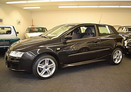 Fiat Stilo 1.6 16V Linea Sport COUPE (1. HAND)