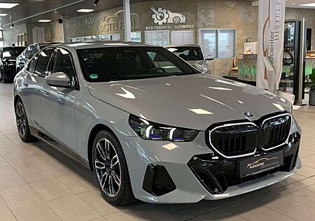 BMW 520 d M Sport Pro Iconic Glow H&K HUD 360° Profession.