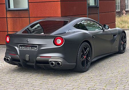 Ferrari F12 berlinetta, Carbon Paket, Sportauspf. Ex.Netzer