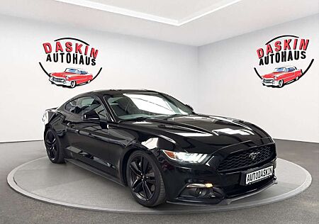 Ford Mustang DEUTSCHES FAHRZEUG/UNFALLFREI/SCHECKHEFT