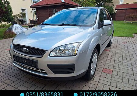 Ford Focus 1,6 Sitzheiz. Klima TÜV neu