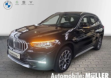 BMW X1 20 i xLine Panoramadach HuD LED Park-Assistent