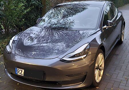 Tesla Model 3 Langstreckenbatt. Allradantrieb Dual Motor