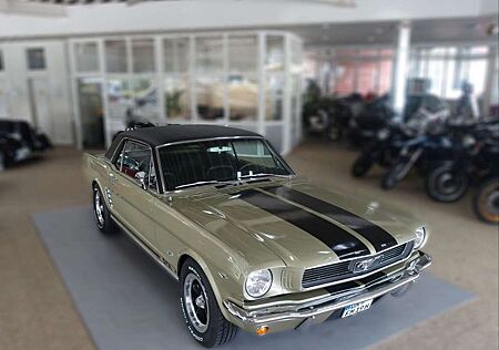 Ford Mustang Coupe V8 A Code Automatik